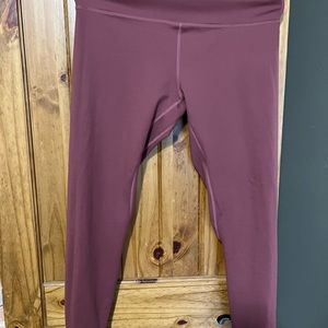 3 leggings size xl
